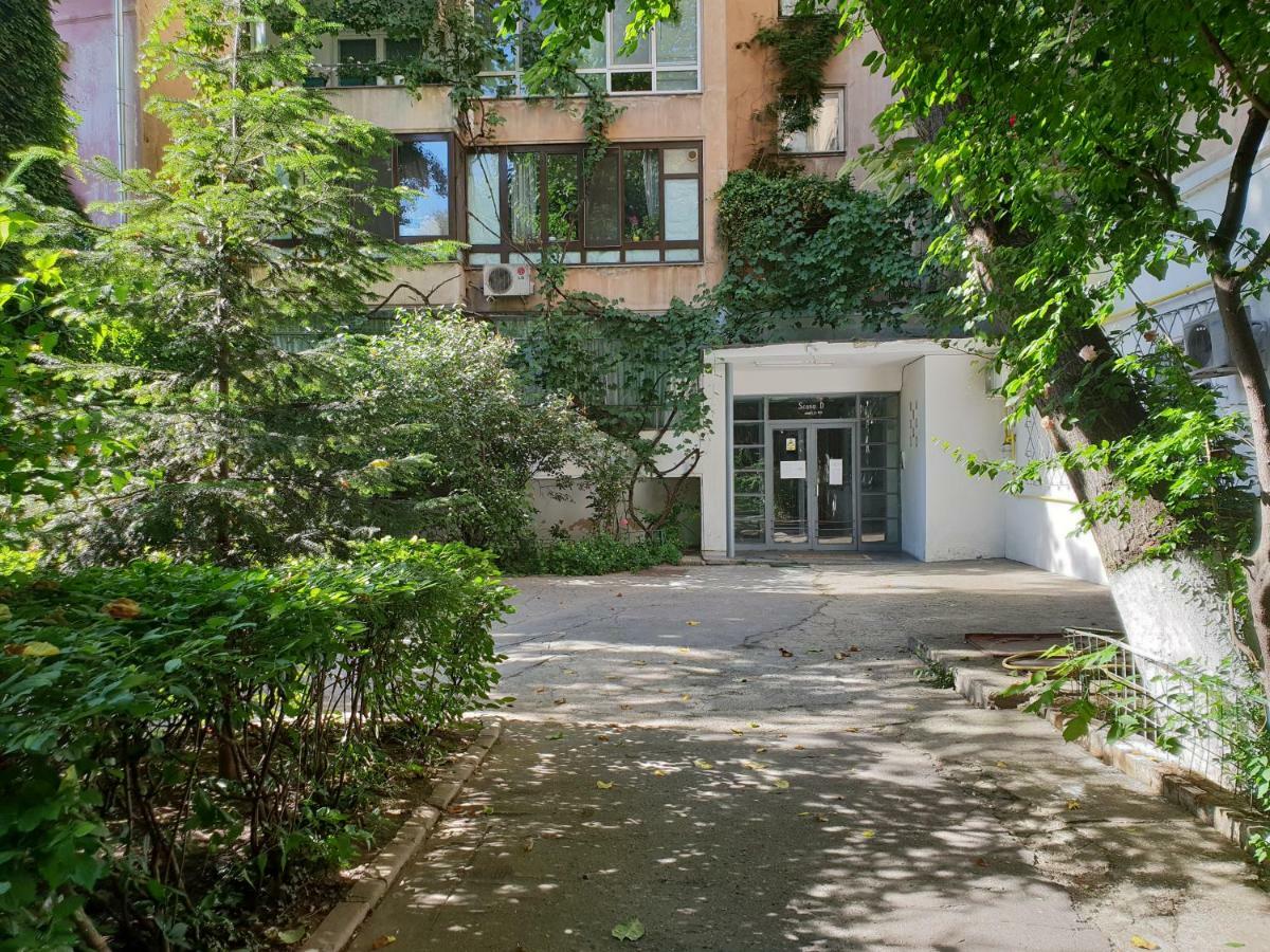 Central Luxury Flat With Terrace - Adela Accommodation - Ideal For Long Stays Βουκουρέστι Εξωτερικό φωτογραφία