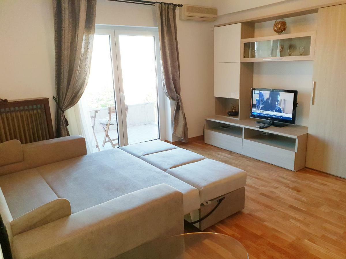 Central Luxury Flat With Terrace - Adela Accommodation - Ideal For Long Stays Βουκουρέστι Εξωτερικό φωτογραφία